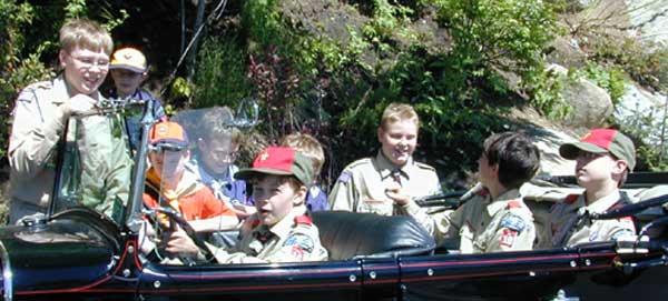 Scouts in parade photo