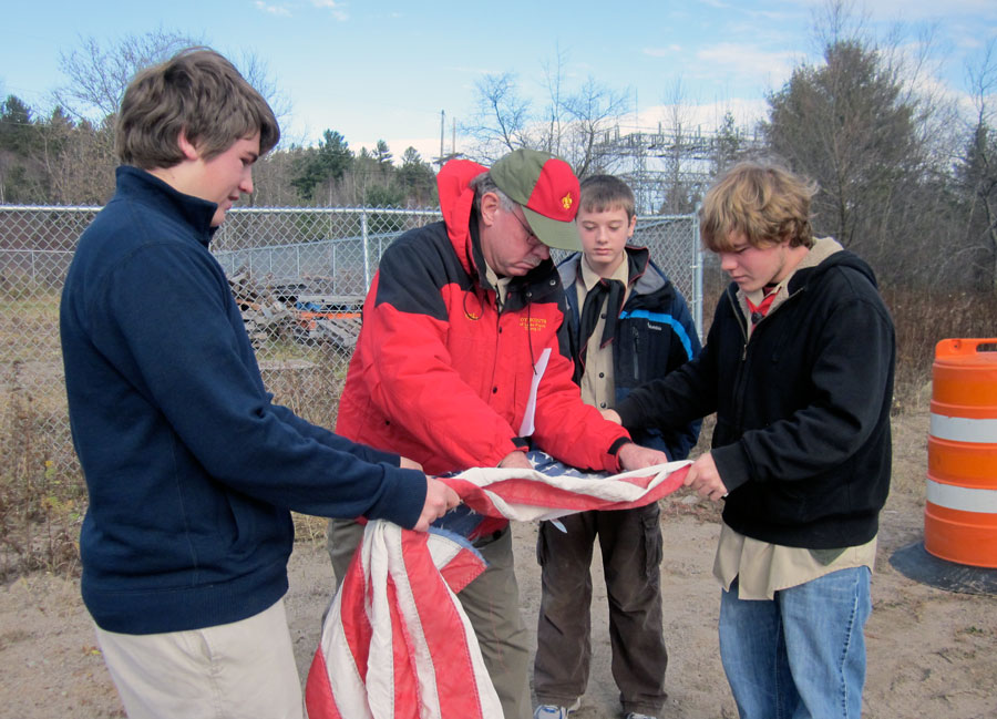 2011 Flag Retirement - photo