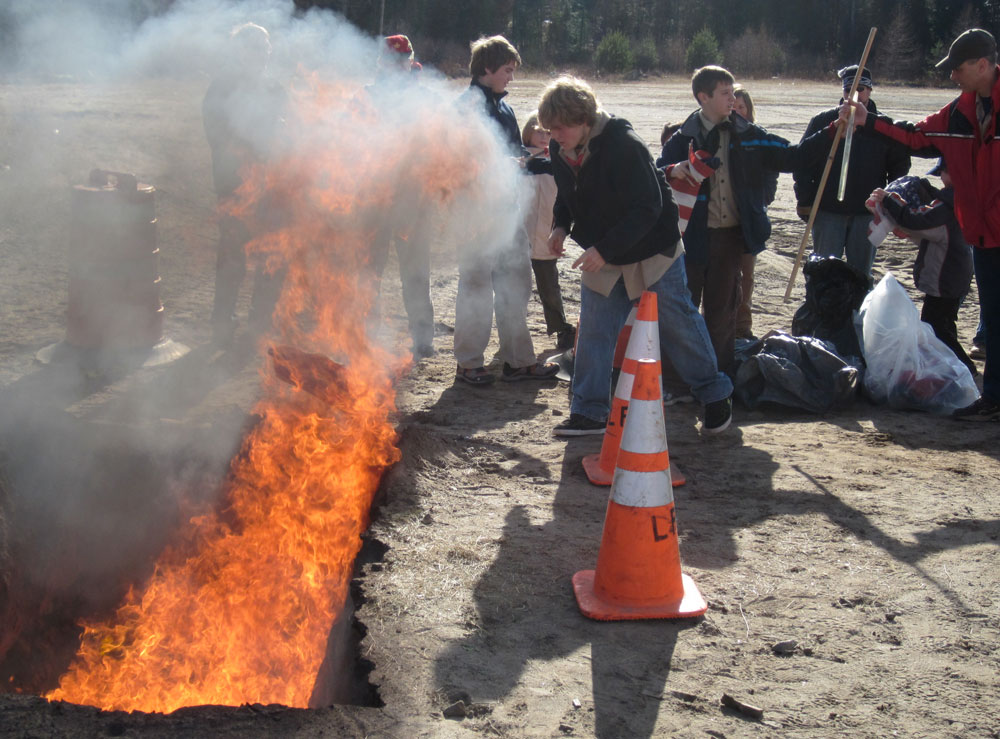 2011 Flag Retirement - photo